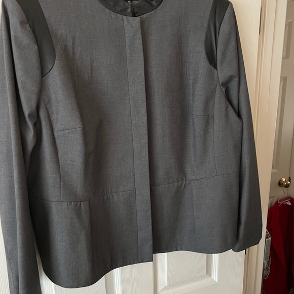 Jones New York Blazer - Picture 5 of 8